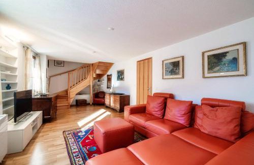 Chironico Apartamento | Chalet Nucleo 12 by Quokka 360 - bouldering temple in Chironico