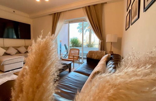 Doha Chalet De Esquí | CHALET ON THE BEACH