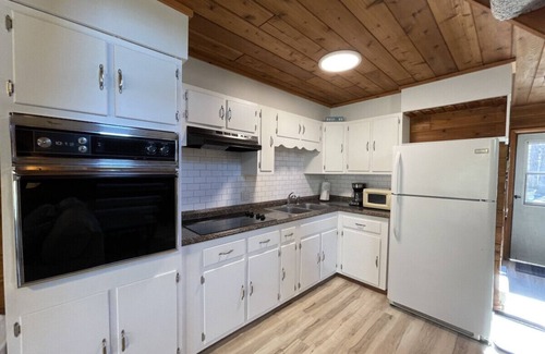 Stevensville Casa | Chalet on the Lake 65 w/ Beach Access, Pools, Sport Courts, Fishing Pond & more!