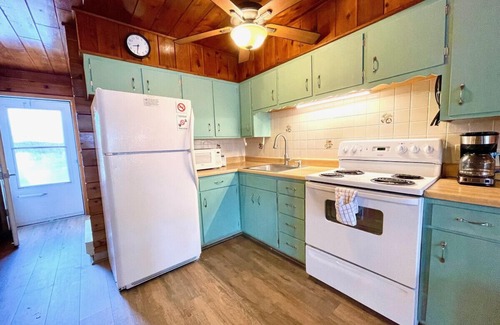 Stevensville Casa | Chalet on the Lake 55 w/ Beach Access, Pools, Sport Courts, Fishing Pond & more!