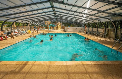 Hourtin Chalet De Esquí | Chalet - Piscine - ccaghcb