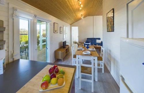 Pont-l'Abbe Casa | Chalet pour 4 dans une résidence avec piscine
