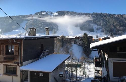 Morzine Chalet De Esquí | Chalet rénové de 170m² au centre de Morzine, 11 pers., proche télécabine, parking, terrasse, cheminée - FR-1-754-5