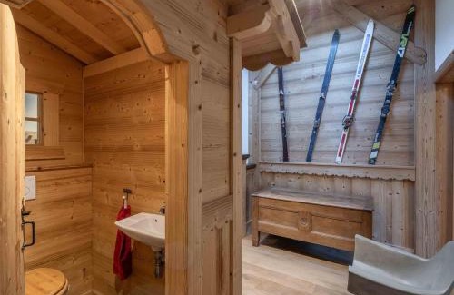 Morzine Chalet De Esquí | Chalet rénové de 170m² au centre de Morzine, 11 pers., proche télécabine, parking, terrasse, cheminée - FR-1-754-5