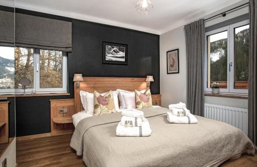 Zell am See Chalet De Esquí | Chalet Schmitten 102 by Chalet Alp Lux - Summer Card