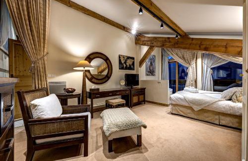 Les Houches Chalet De Esquí | Chalet Serena - luxury 7 Bedroom Chalet, Pool & Spa from The Hideaway