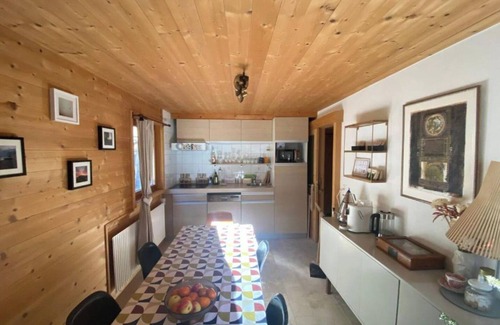 Chamoson Casa | Chalet sleeps 12 - exceptional view - close to the slopes and thermal baths