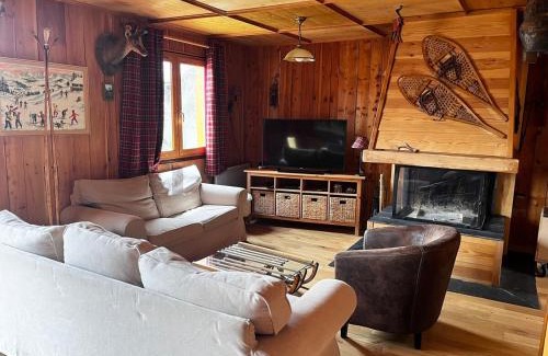 Savignac-les-Ormeaux Chalet De Esquí | Chalet spa bath fireplace ski-in out