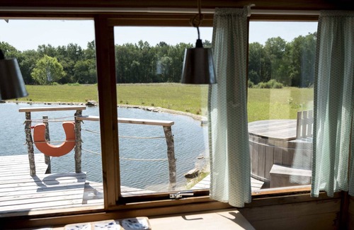 Ploemel Chalet De Esquí | Chalet spa Luxe sur le Bord de L'étang
