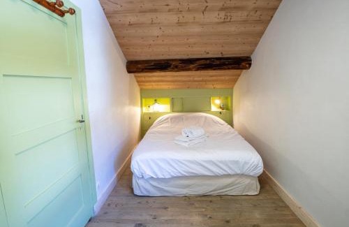 Meribel Centre Chalet De Esquí | Chalet spacieux Méribel · Ski aux pieds · Cheminée - FR-1-688-34