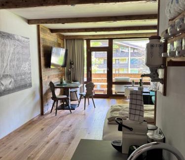 Sankt Martin bei Lofer Apartamento | Chalet-Stil mit Pool und Bergblick
