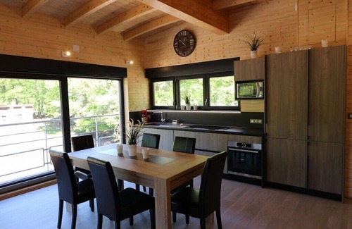 La Petite-Pierre Chalet De Esquí | Chalet sur Pilotis, Cadre Insolite, au Dessus D'un Étang Dans un Parc Privé