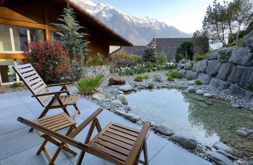 Niederried bei Interlaken Chalet De Esquí | Chalet Swiss Dream - Luxury Lakeview Chalet with AC near Interlaken