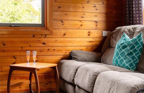 Brazzacott Chalet De Esquí | Chalet Sycamore Hot Tub Lodge by Interhome