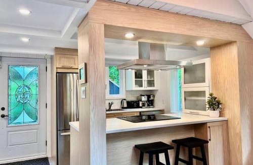Orford Chalet De Esquí | Chalet tout inclus avec SPA près du Mont Orford