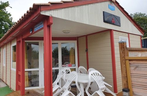 Saint-Marcan Chalet De Esquí | CHALET "TRISKELL DE LA BAIE " & SPA in option Mont Saint Michel, GR34...