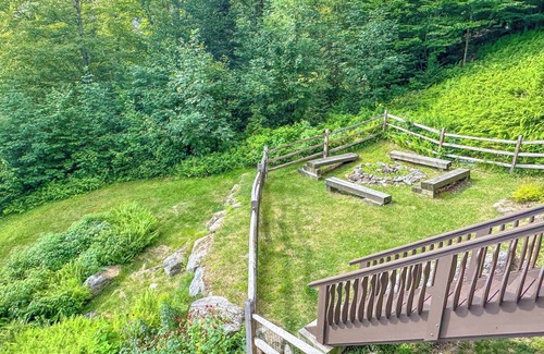Waitsfield Casa | Chalet Valhalla with Hot Tub right next to Sugarbush Resort