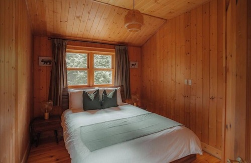 Fiddler Lake Resort Cabaña | Chalet Vatten SPA & Sauna