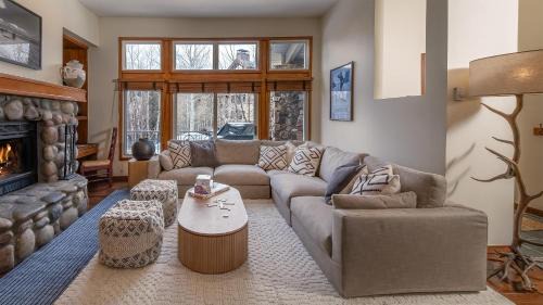 Highlands Townhomes Casa | Chalet Verve