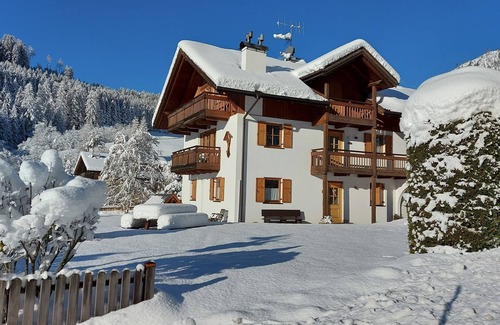 Stava Apartamento | Chalet Villa Rita - Apartamento en planta baja con jardín privado y terraza.