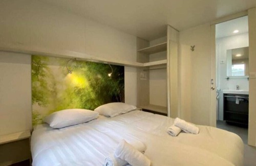 Dordtse Biesbosch Chalet De Esquí | Chalet with 2 bedrooms and a terrace