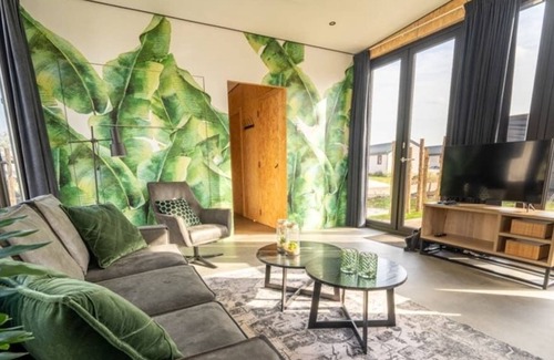 Kerkdriel Chalet De Esquí | Chalet with 2 bedrooms and a terrace