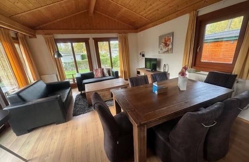 Susteren Casa | Chalet with 2 bedrooms and a terrace