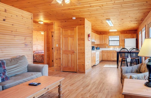Byrdstown Cabina | Chalet with 2 Bedrooms lakeside to Dale Hollow Lake #17