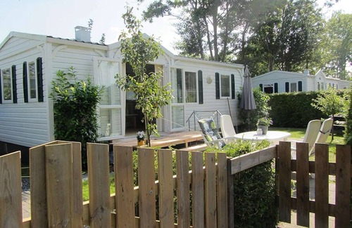 Tzummarum Chalet De Esquí | Acogedor chalet con microondas combinado, cerca del mar de Wadden