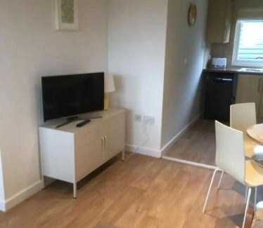 Bacton Chalet De Esquí | Chalet With Free Wifi At Rainbows End Near A Lovely Norfolk Beach Ref 31002R
