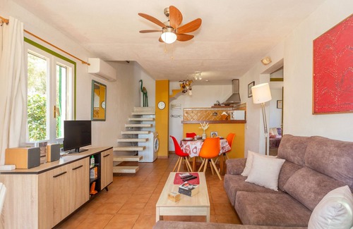 Cala'n Bosch Chalet De Esquí | Chalet con jardín y vistas al mar - Villa Buena Ventura