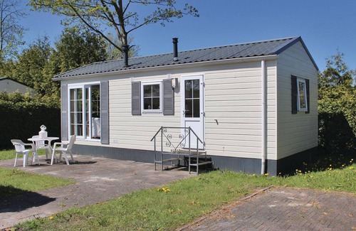 Tzummarum Chalet De Esquí | Bonito chalet con hermoso jardín, cerca del mar de Wadden