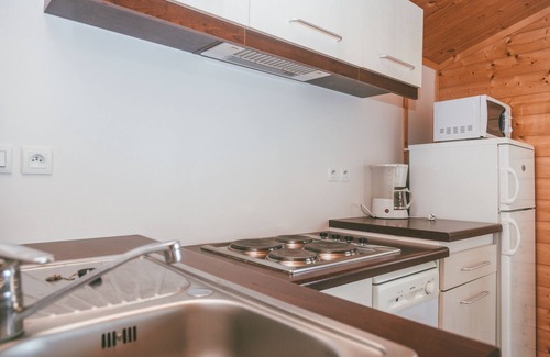 Monclar-de-Quercy Chalet De Esquí | Chalet con piscina de temporada cerca de Montauban en residencia de vacaciones