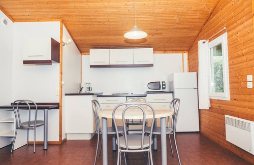 Monclar-de-Quercy Chalet De Esquí | Chalet con piscina de temporada cerca de Montauban en residencia de vacaciones