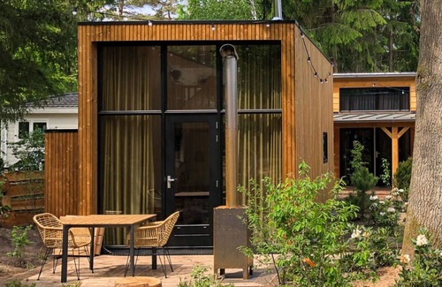 Nunspeet Casa | Chalet with sleeping loft and terrace