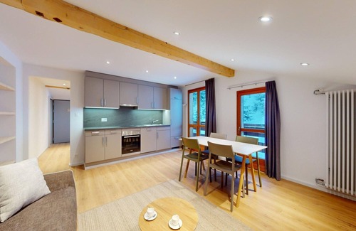 Les Mayens-de-Sion Chalet De Esquí | Chalet with Stunning Mountain Views