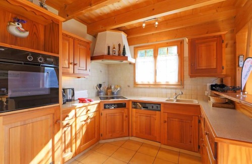 Barboleusaz Casa | Chalet Zan-Fleuron by Interhome