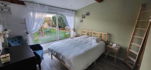 Pont-du-Chateau Casa | Chalet zen avec son jacuzzi et jardin