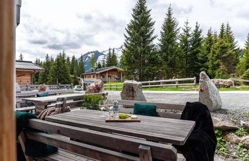 Hochkrimml Chalet De Esquí | Chalet "Zillertal Arena 3" con acceso a la ladera, sauna privada y Wi-Fi