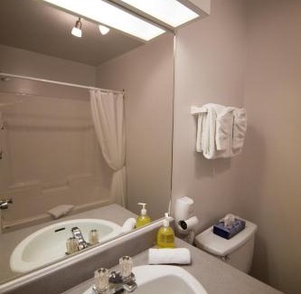 L'Anse-Saint-Jean Chalet De Esquí | Chalets Condos sur le Fjord