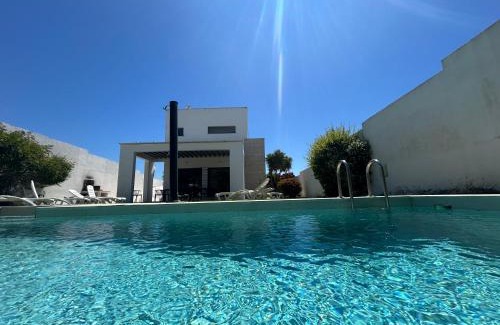 Conil de la Frontera Villa | Chalets conilizate 12 pax piscina 300mts playa