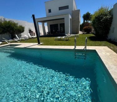 Conil de la Frontera Villa | Chalets conilizate 12 pax piscina 300mts playa