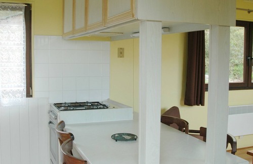 Pertheville-Ners Chalet De Esquí | CASA 3 a Pertheville Ners en el campo con arbolado 2 ha