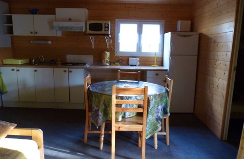 Saint-Agnan Chalet De Esquí | cabinas desierto con estanque de pesca