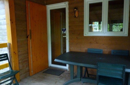 Saint-Agnan Chalet De Esquí | cabinas desierto con estanque de pesca
