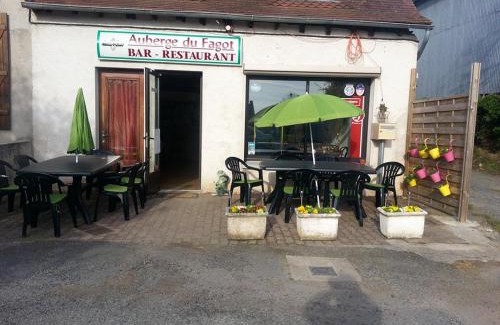Viplaix Casa | Chalets indépendants avec terrasse, jardin, jeux pour enfants, proche Montluçon - FR-1-489-402