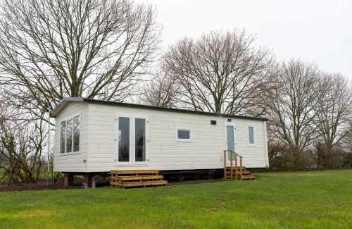 Gapinge Chalet De Esquí | Chalets op Minicamping Dorpszicht