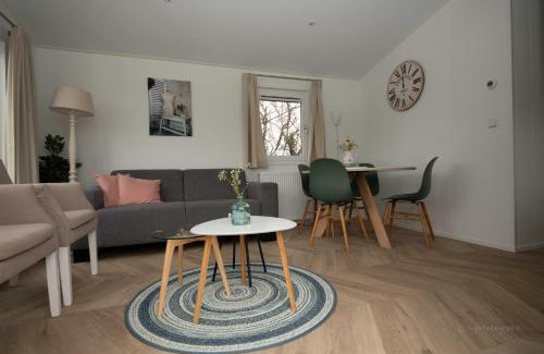 Gapinge Chalet De Esquí | Chalets op Minicamping Dorpszicht