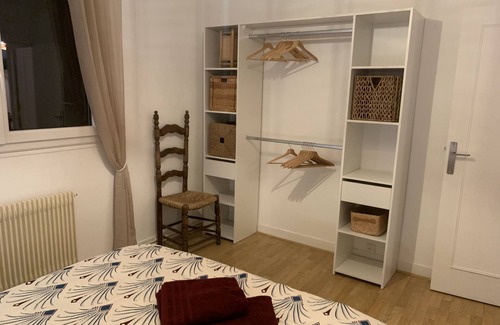 Chateauroux Casa | Chaleureuse Maison, Quartier Calme Hôpital