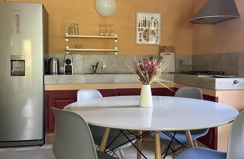 Belvezet Apartamento | Chaleureux Studio à la Campagne à 12 km D'uzès
